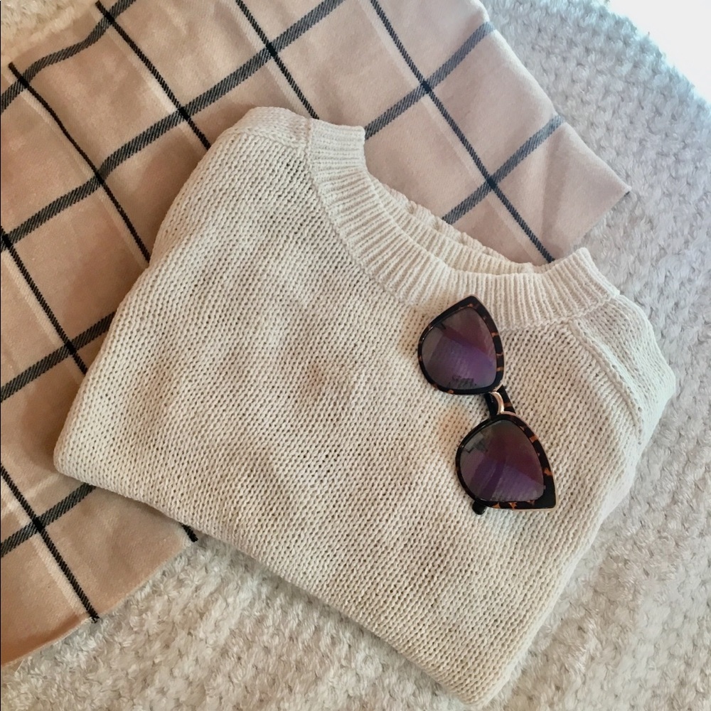 GAP | xs ivory knitted stretchy cropped sweater